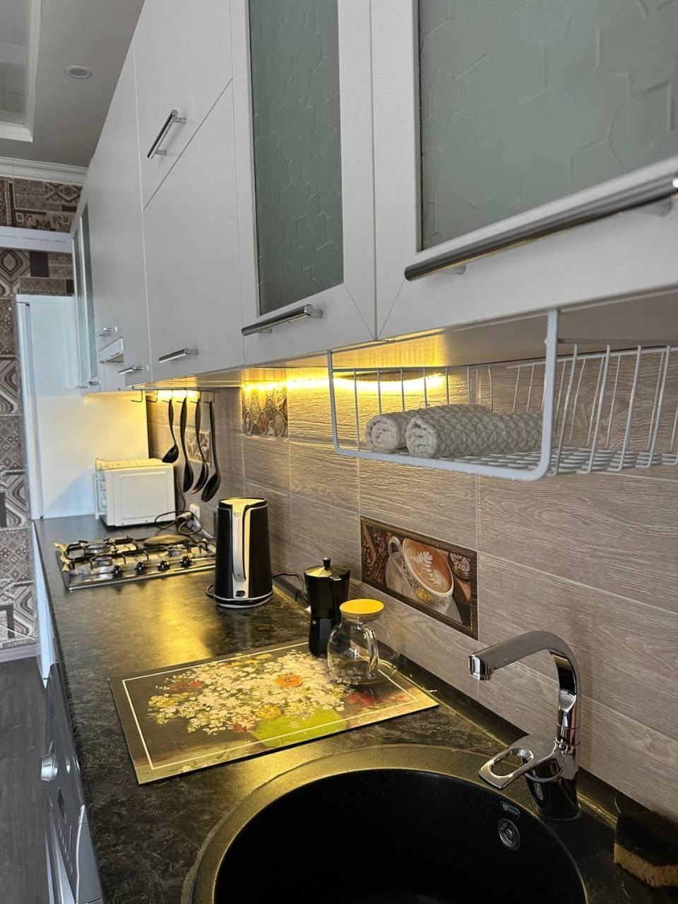 Apartment With City View On Sydykova St. 123 Bischkek Exterior foto